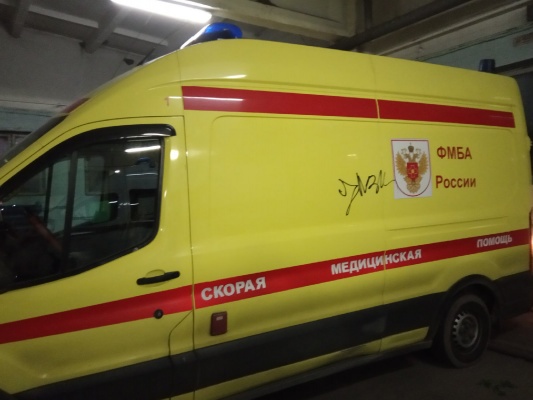 Скорую разрисовали - 1.jpg